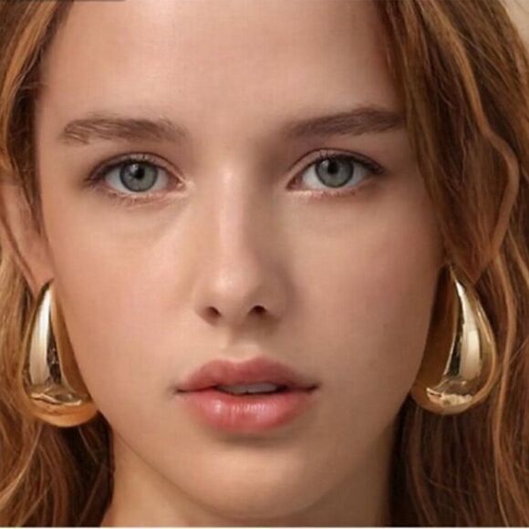 WATER DROP FASHION 18K GOLD PLATED EARRINGS - Picture 1 of 5